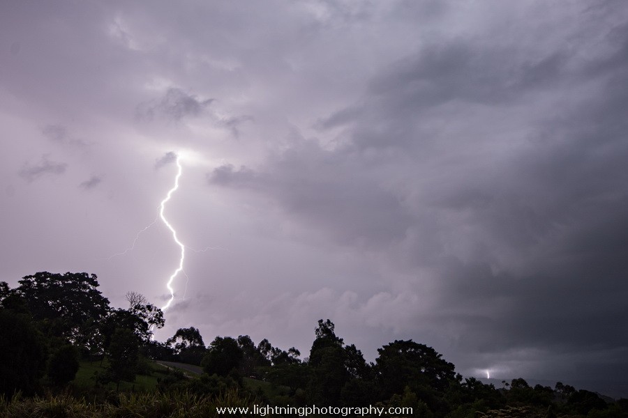 Lightning Image 2015120938