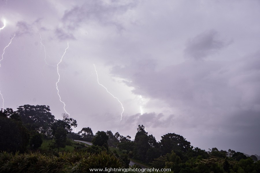 Lightning Image 2015120940