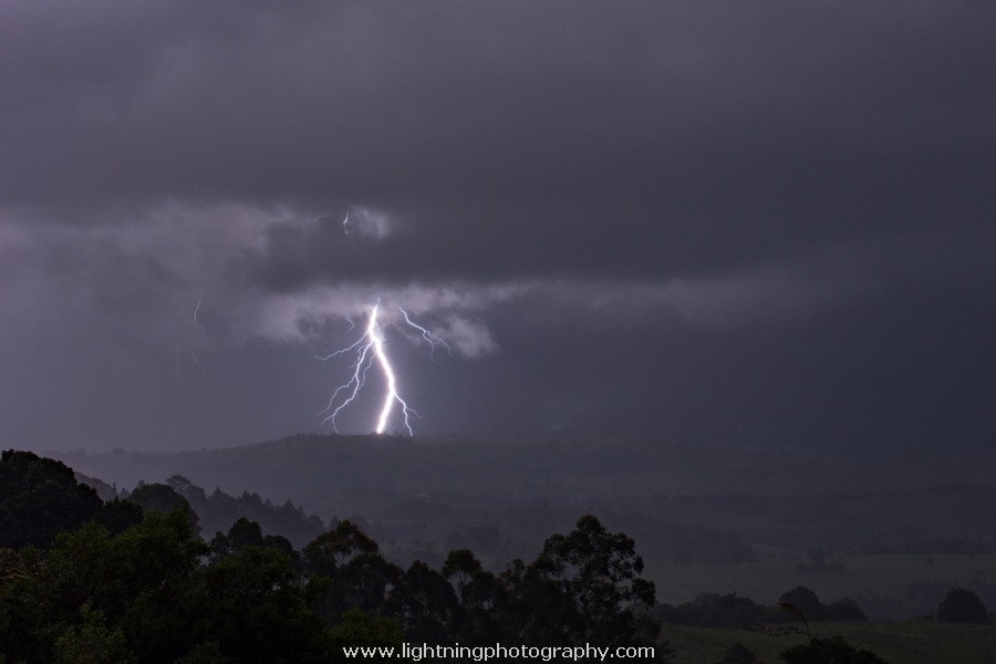 Lightning Image 2015120944