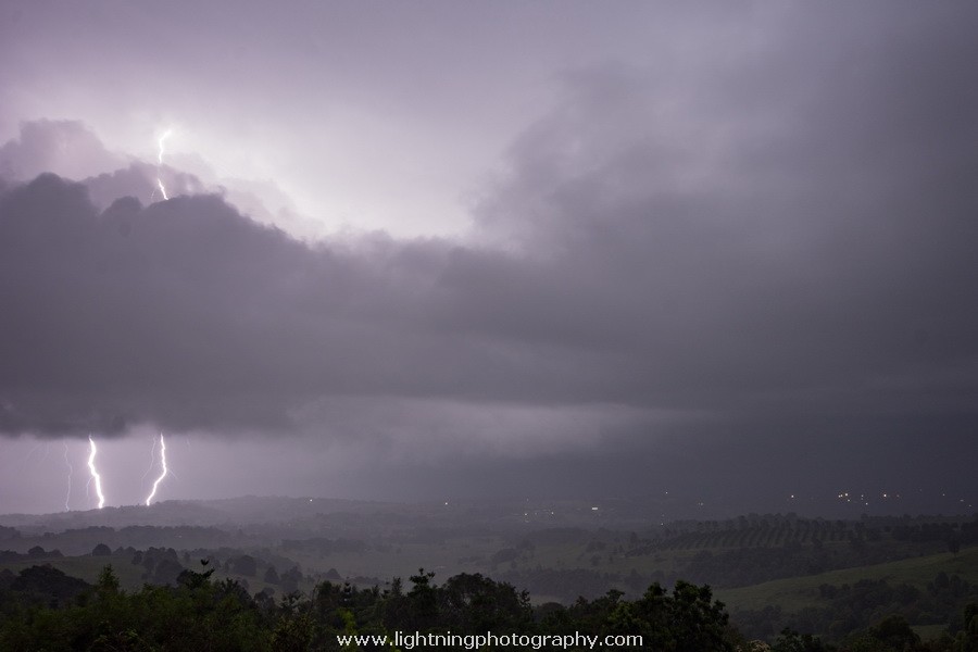 Lightning Image 2015120955