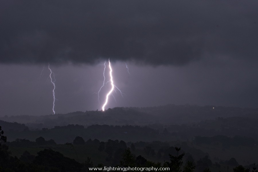 Lightning Image 2015120956