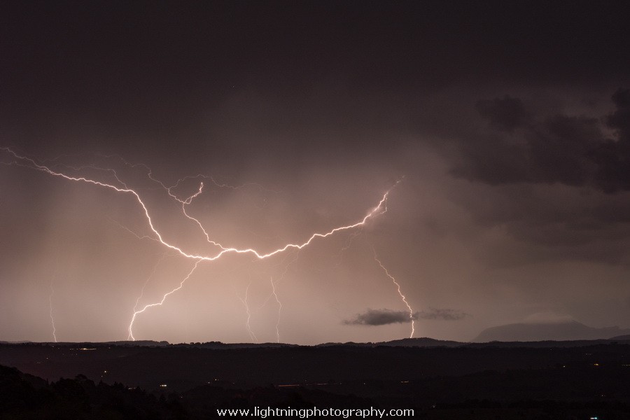 Lightning Image 20151211086