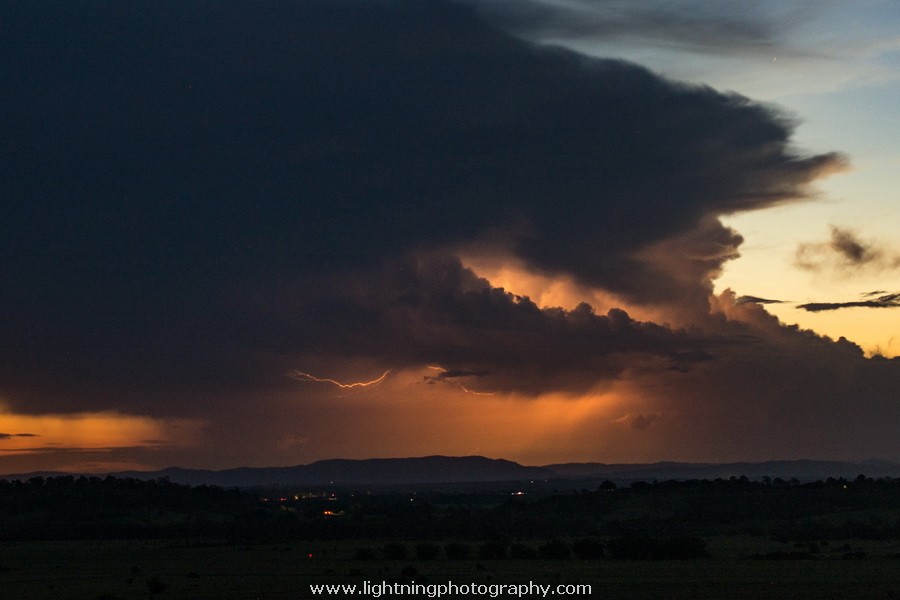 Lightning Image 2016011122