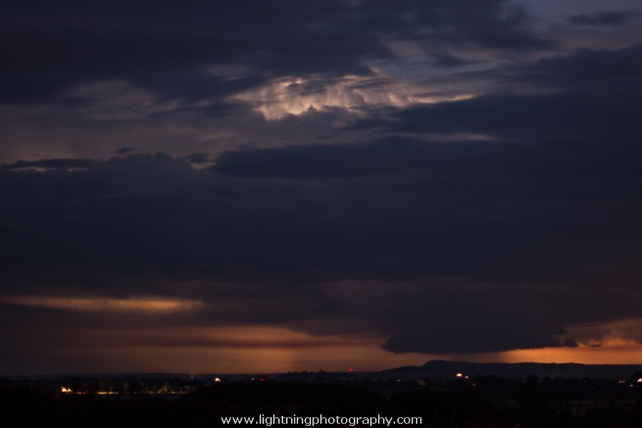 Lightning Image 2016080218