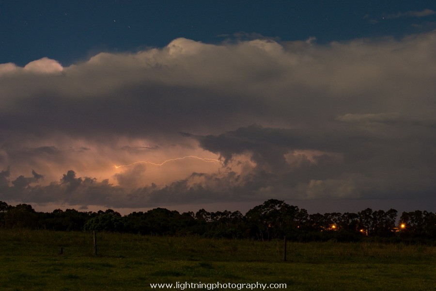 Lightning Image 2016111414
