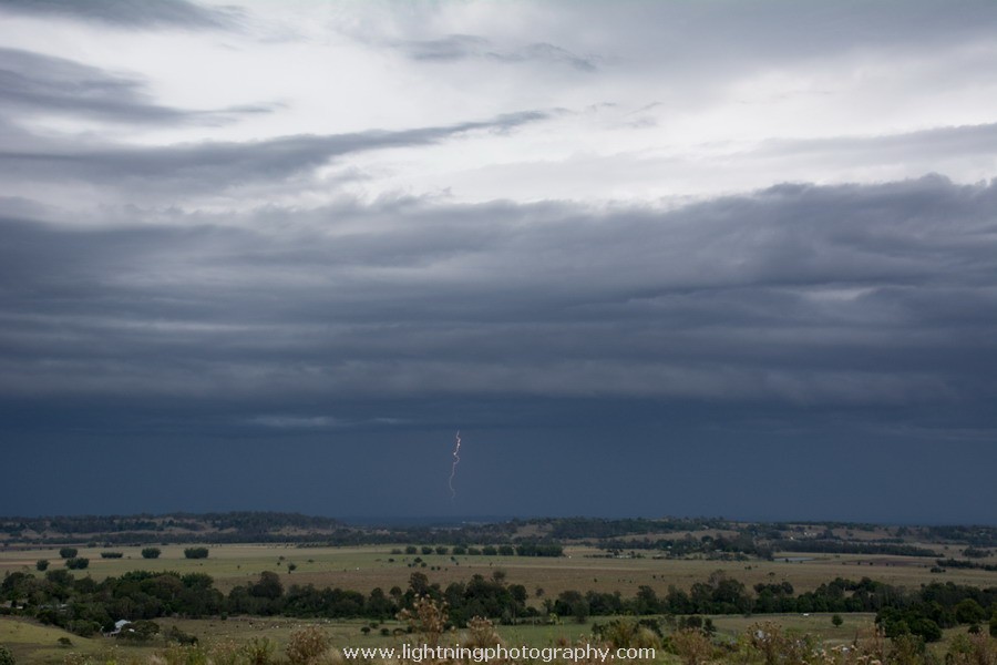 Lightning Image 2016112847