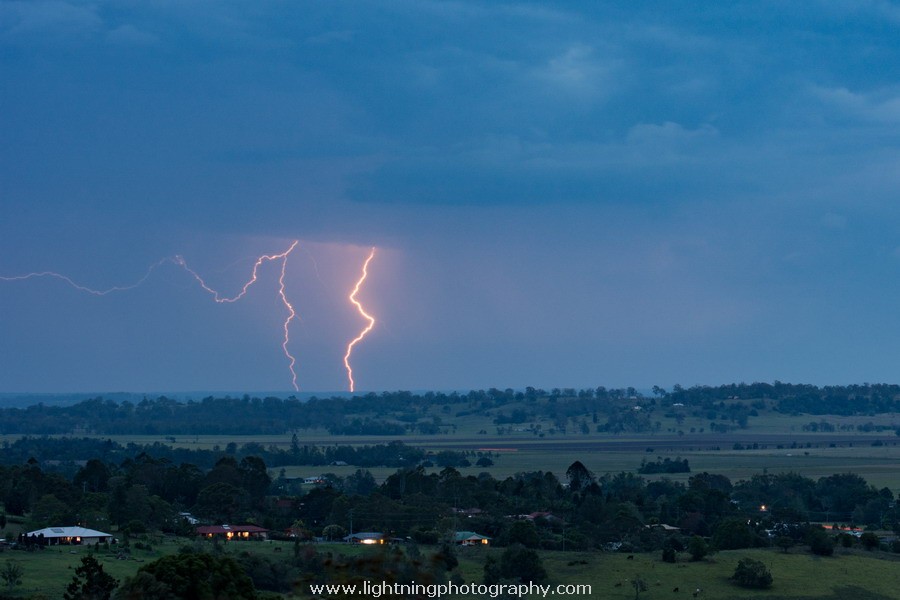 Lightning Image 20161208013