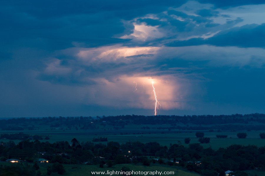 Lightning Image 20161208021