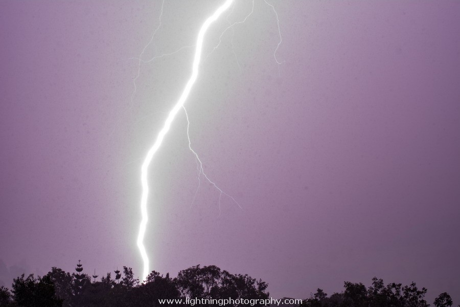 Lightning Image 2017011507