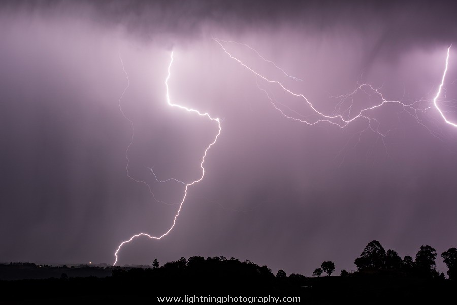 Lightning Image 2017071829